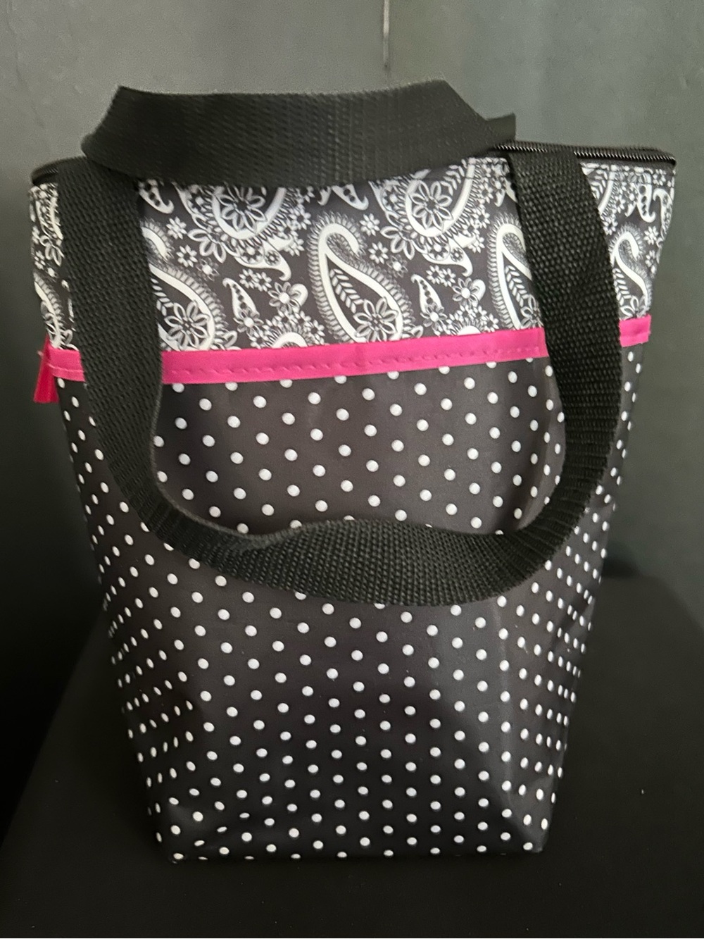 Pampered Chef Black and White Polka Dot vinyl lunchbox with Pink Trim